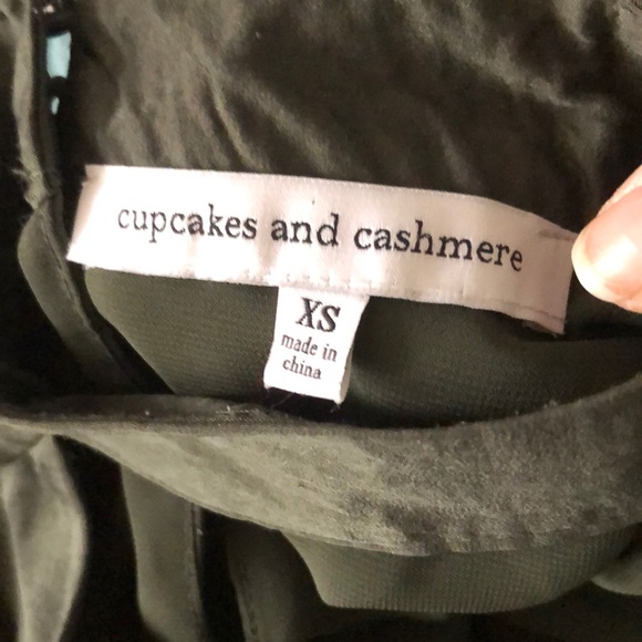 Cupcakes and Cashmere Sleeveless Tie Waist Dress - Picture 5 of 6